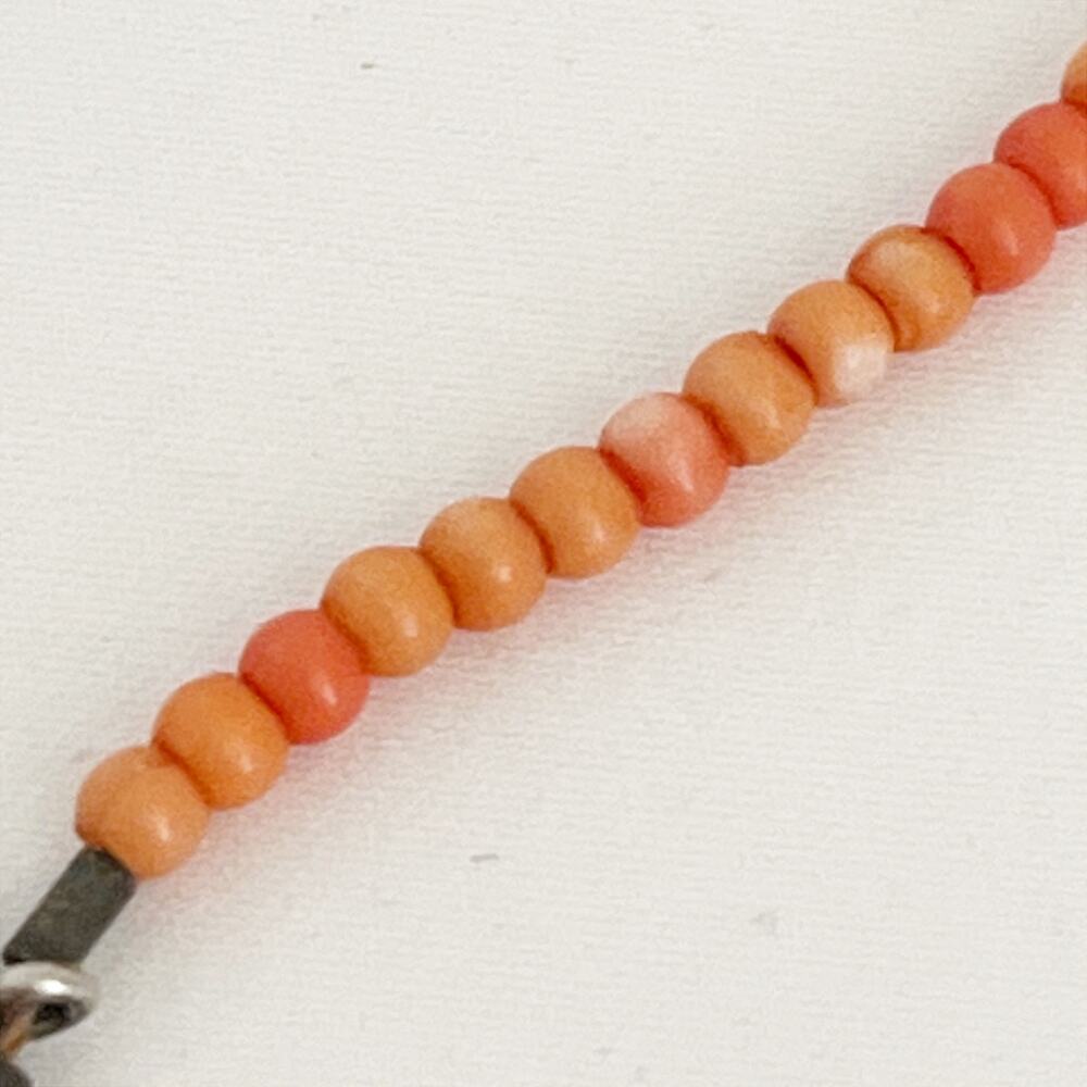 MONET Signed Coral Cabochon Antique Brass Necklace Vintage - Picture 8 of 11